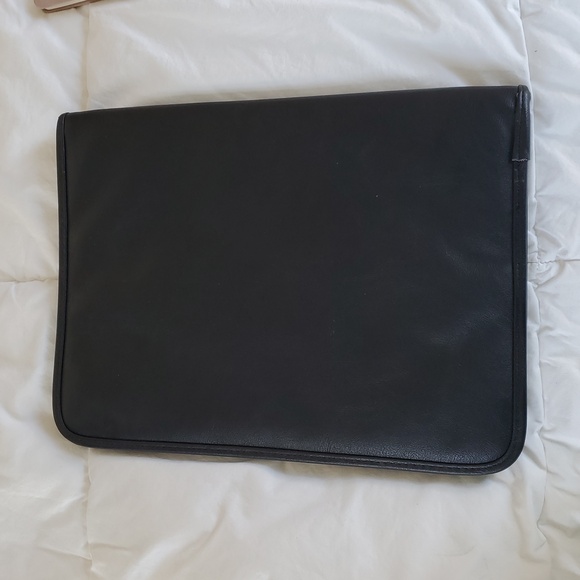 University Of Rochester Portfolio Folder - Picture 3 of 4